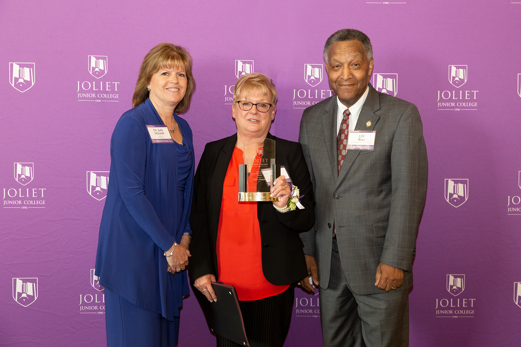 From left: JJC President Dr. Judy Mitchell, Terry Kunze (J.D. Ross Extraordinary Service Award recipient), and JJC President Emeritus J.D. Ross